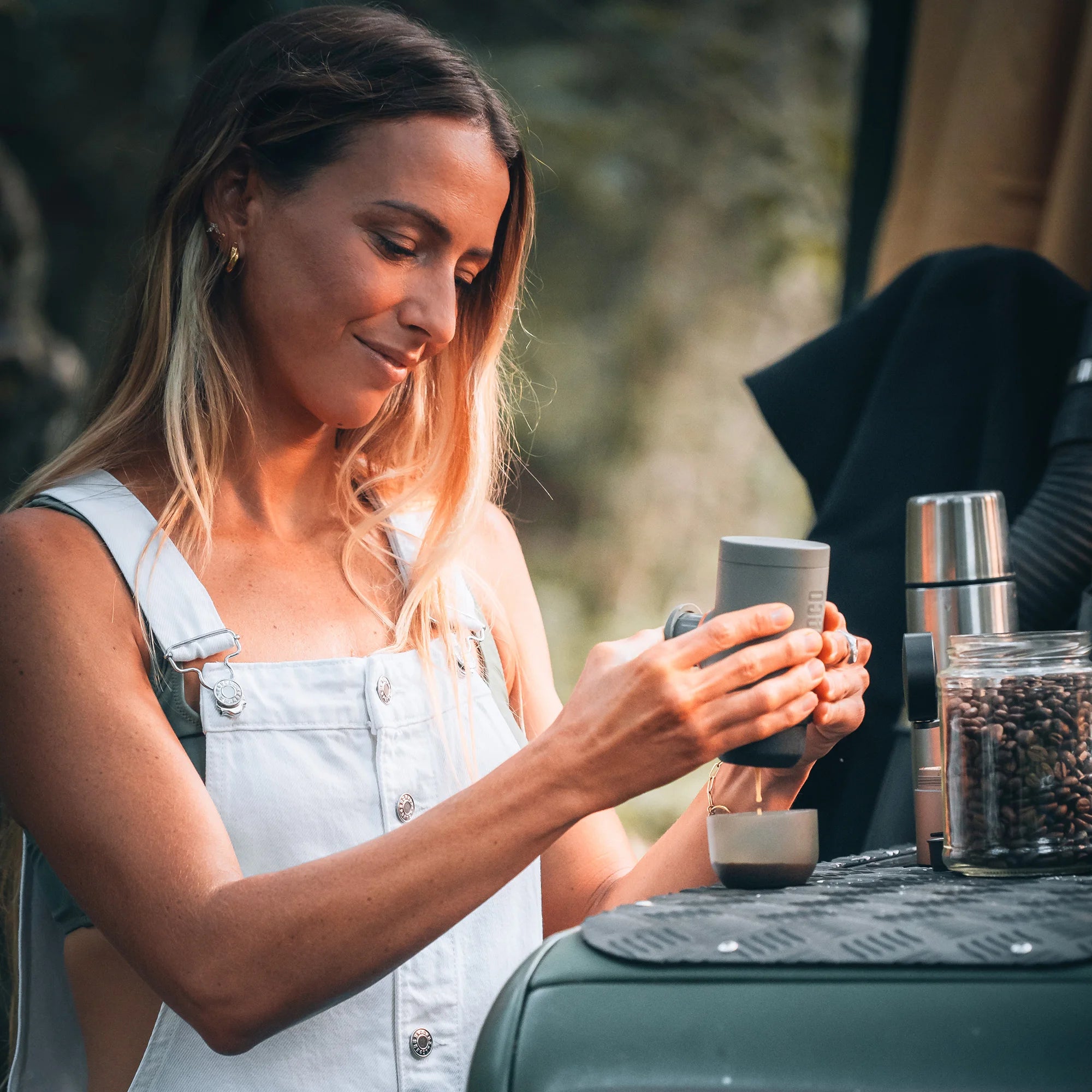 WACACO Minipresso GR2, brez elektrike, aparat za espresso za zunanjo uporabo, združljiv z mleto kavo, prenosni aparat za kavo,