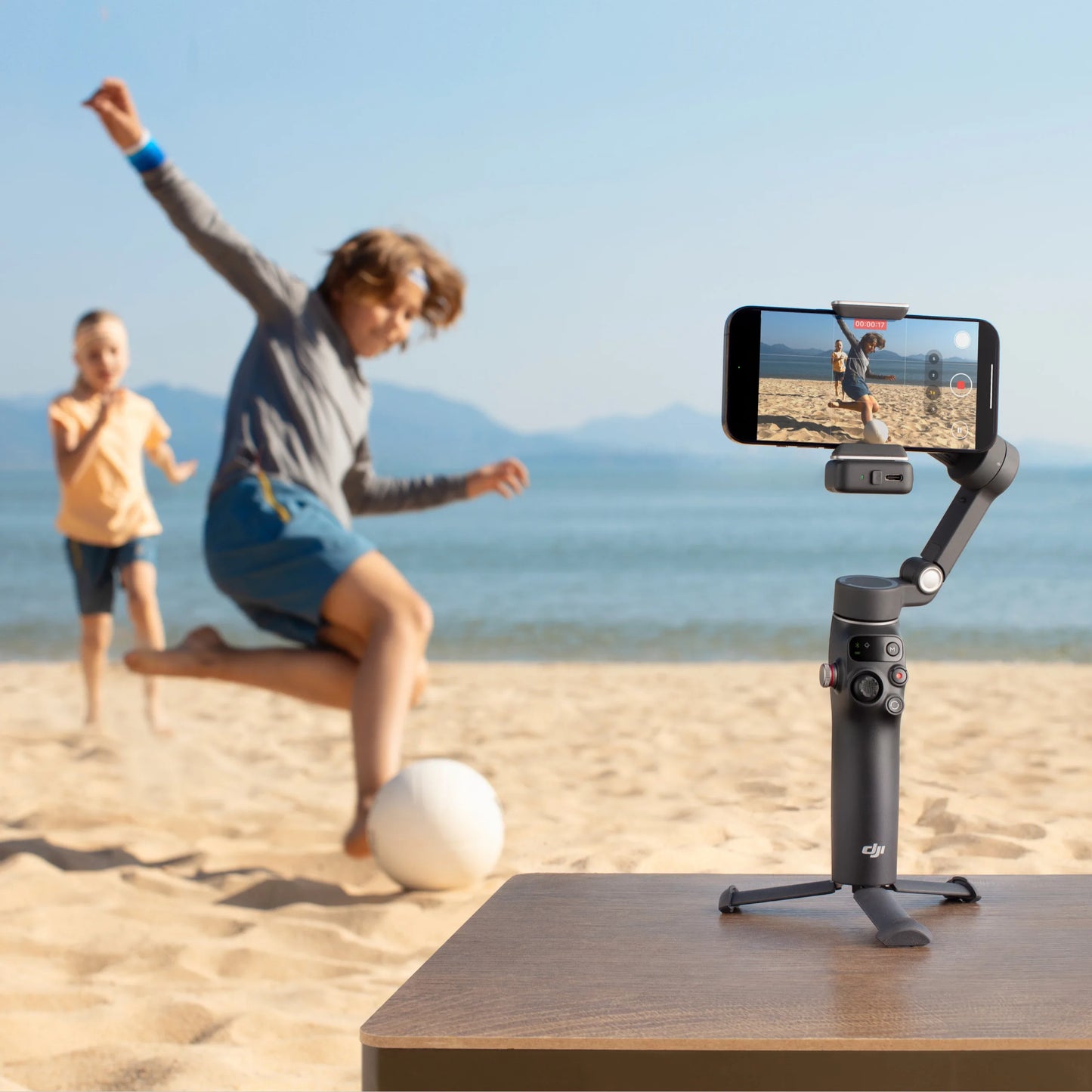 DJI Osmo Mobile 7P – 3-osni stabilizator pametnega telefona (gimbal) za gladko snemanje videoposnetkov