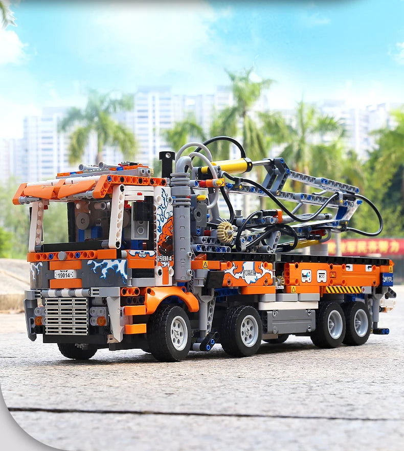 Mould King 19014 Pneumatic Concrete Pump Truck | RC Technical Construction Vehicle Building Set - Limetastore